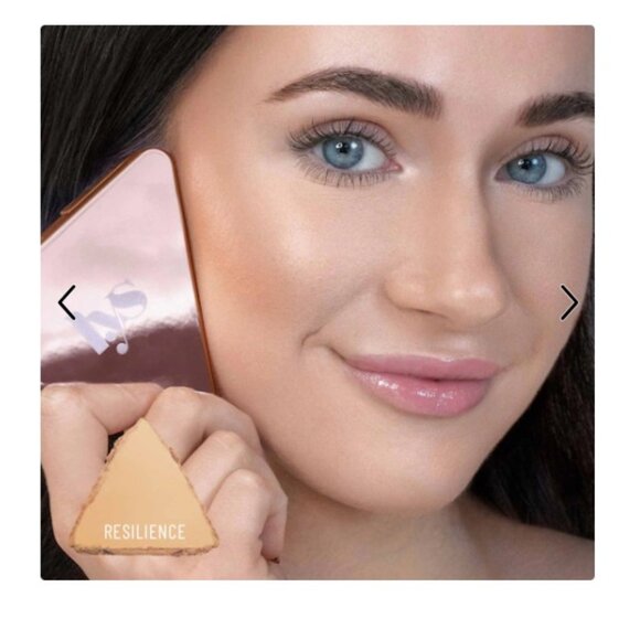 NEW  LYS Beauty  Triple Fix Setting Powder Resilience - translucent - Picture 2 of 2